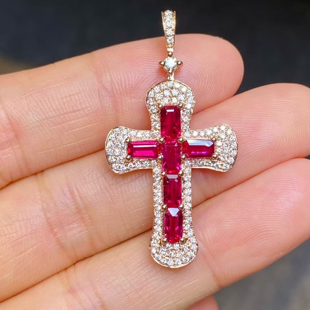 14k Gold 1.6 Ct Natural Ruby & Diamond Pendant( Without Chain ): Ref:231140442 // gold content:14k gold // main gemstone:ruby // shape:octagonal // carat weight:1. 6ct // color:red // treatment:natural // // adjacent gemstone 2 : diamond // shape:round //