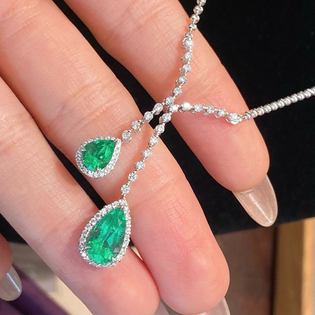 14k Gold 3.09 Ctw Natural Emerald & Diamond Necklace - 6