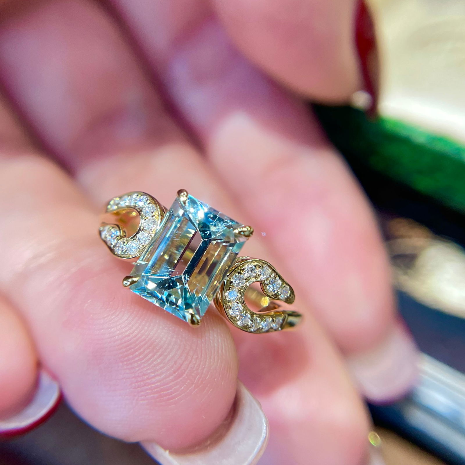 14k Gold 1.7 Ct Natural Aquamarine & Diamond Ring - 5