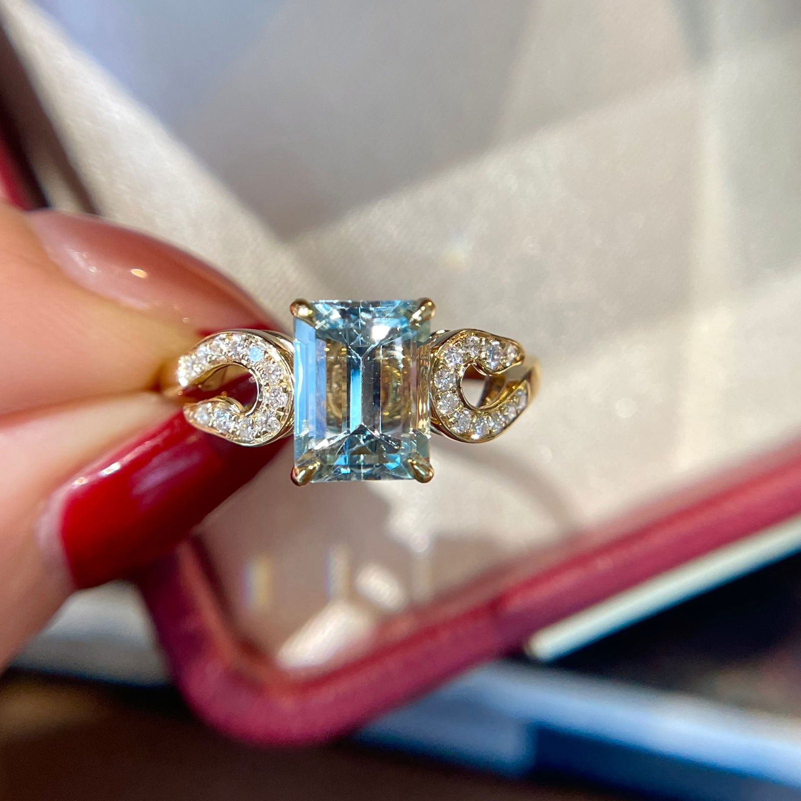 14k Gold 1.7 Ct Natural Aquamarine & Diamond Ring - 6