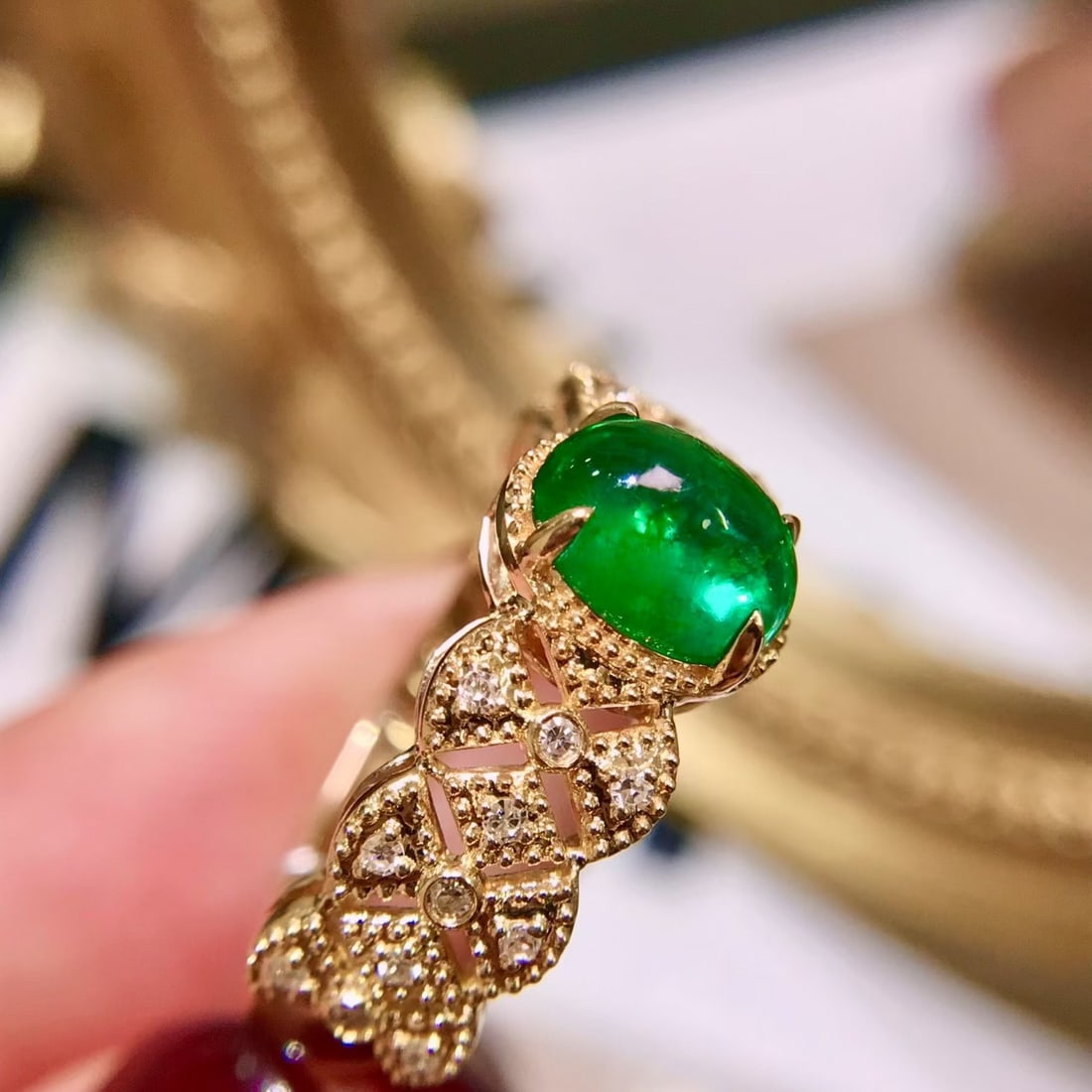 14k Gold 1.51 Ctw Vivid Green Natural Emerald & Diamond Ring - 2