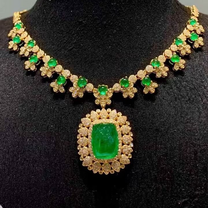 14k Gold 7.2 Ct Natural Emerald & Diamond Necklace - 2