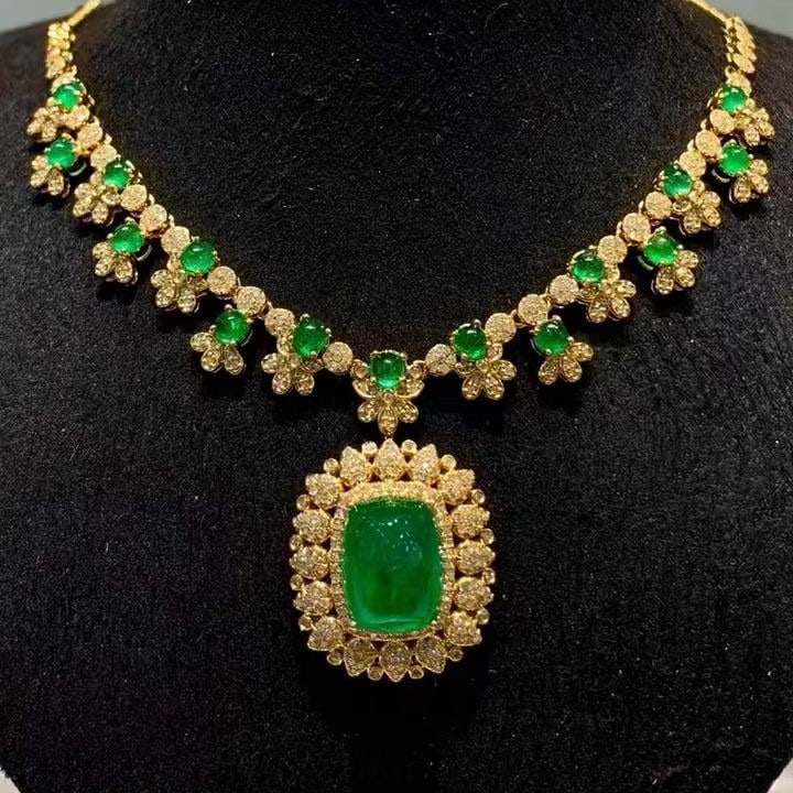 14k Gold 7.2 Ct Natural Emerald & Diamond Necklace - 5