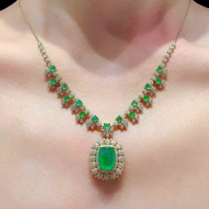 14k Gold 7.2 Ct Natural Emerald & Diamond Necklace - 7