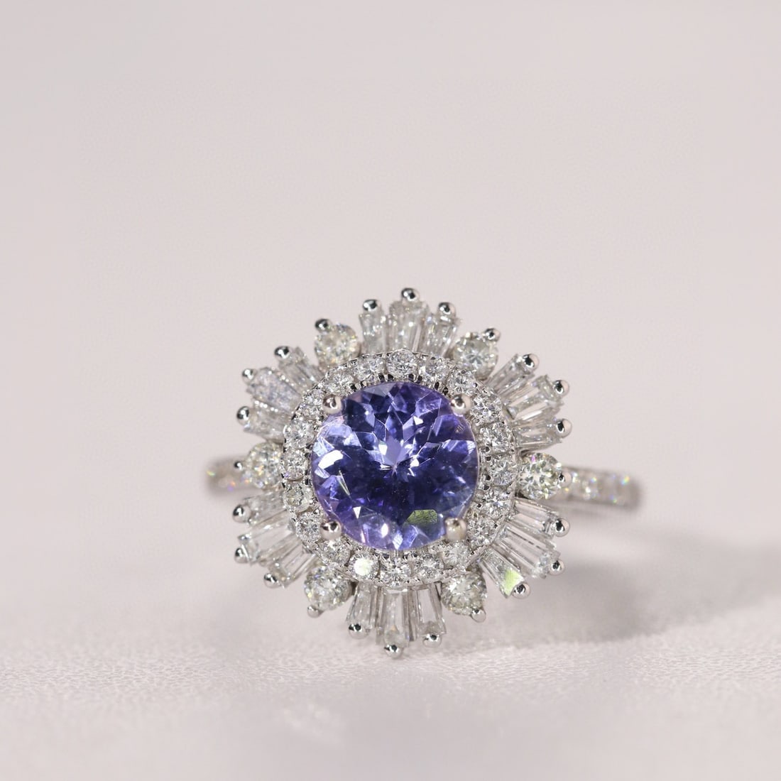 14k Gold 2.35 Ctw Natural Tanzanite & Diamond Ring - 7