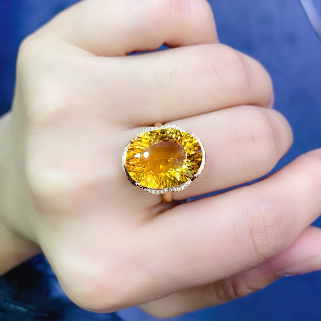 14k Gold 8.31 Ctw Natural Citrine & Diamond Ring - 7