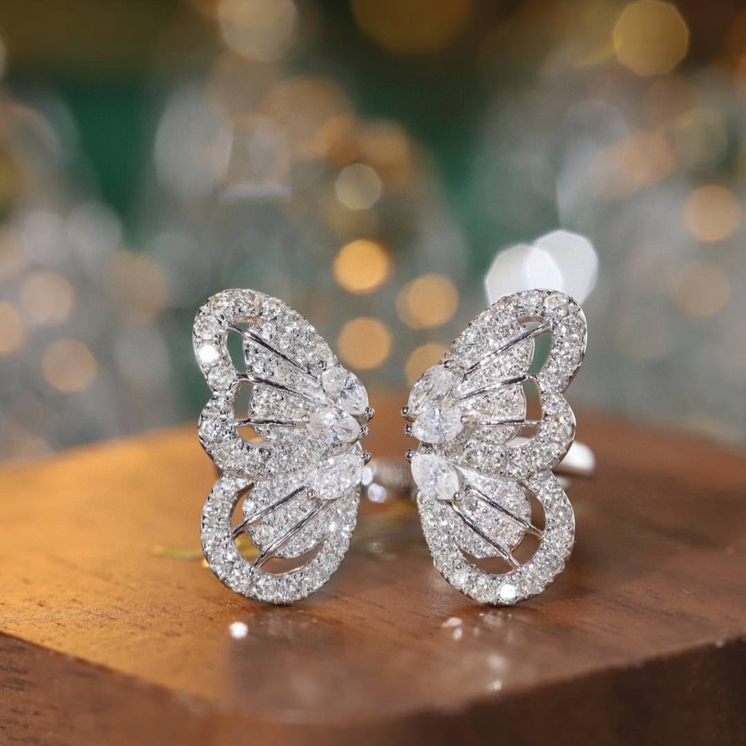 14k Gold 0.9 Ct Natural H Diamond & Butterfly Ring: Ref:231143048 // gold content:14k gold // ring size:7. 25us // // main gemstone:diamond // shape:multiple // carat weight:0. 9ct // clarity grade:vs-si // color:h // treatment:natural // High