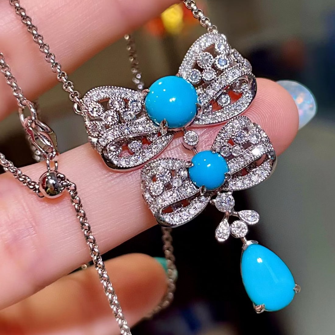 14k Gold 4.19 Ctw Natural Blue Turquoise & Diamond Necklace - 3