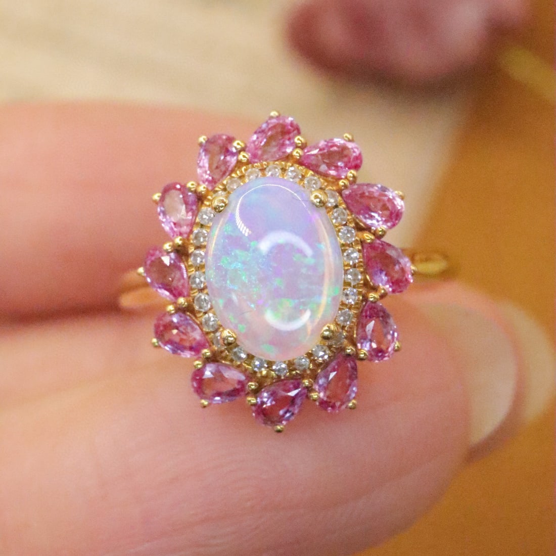 14k Gold 0.80 Ctw Natural Opal & Diamond Ring - 2