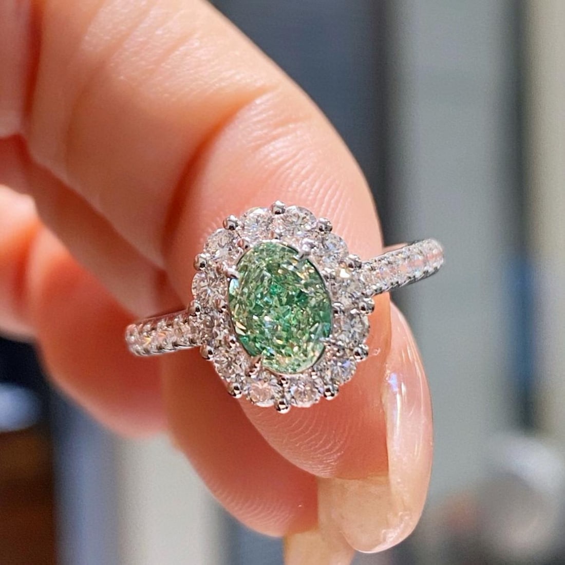 14k Gold 1.66 Ctw Natural Green Diamond & Diamond Ring: Ref:231143091 // gold content:14k gold // ring size:7. 25us // // main gemstone:green diamond // shape:oval // carat weight:1. 01ct // color:green // treatment:natural // // adjacent gemstone 2 :