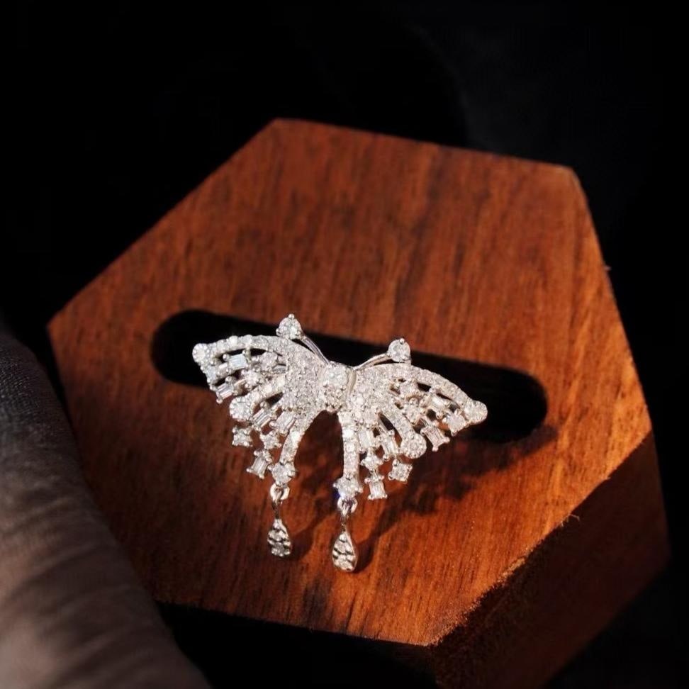 14k Gold 0.62 Ct Natural H Diamond & Butterfly Ring - 2