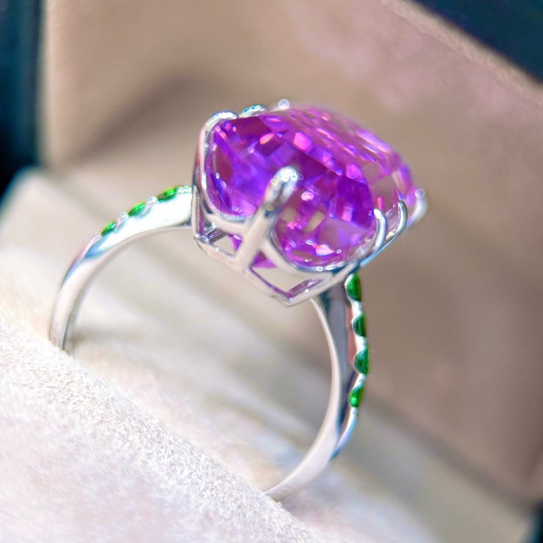 14k Gold 17.11 Ctw Natural Kunzite & Tsavorite Ring - 7