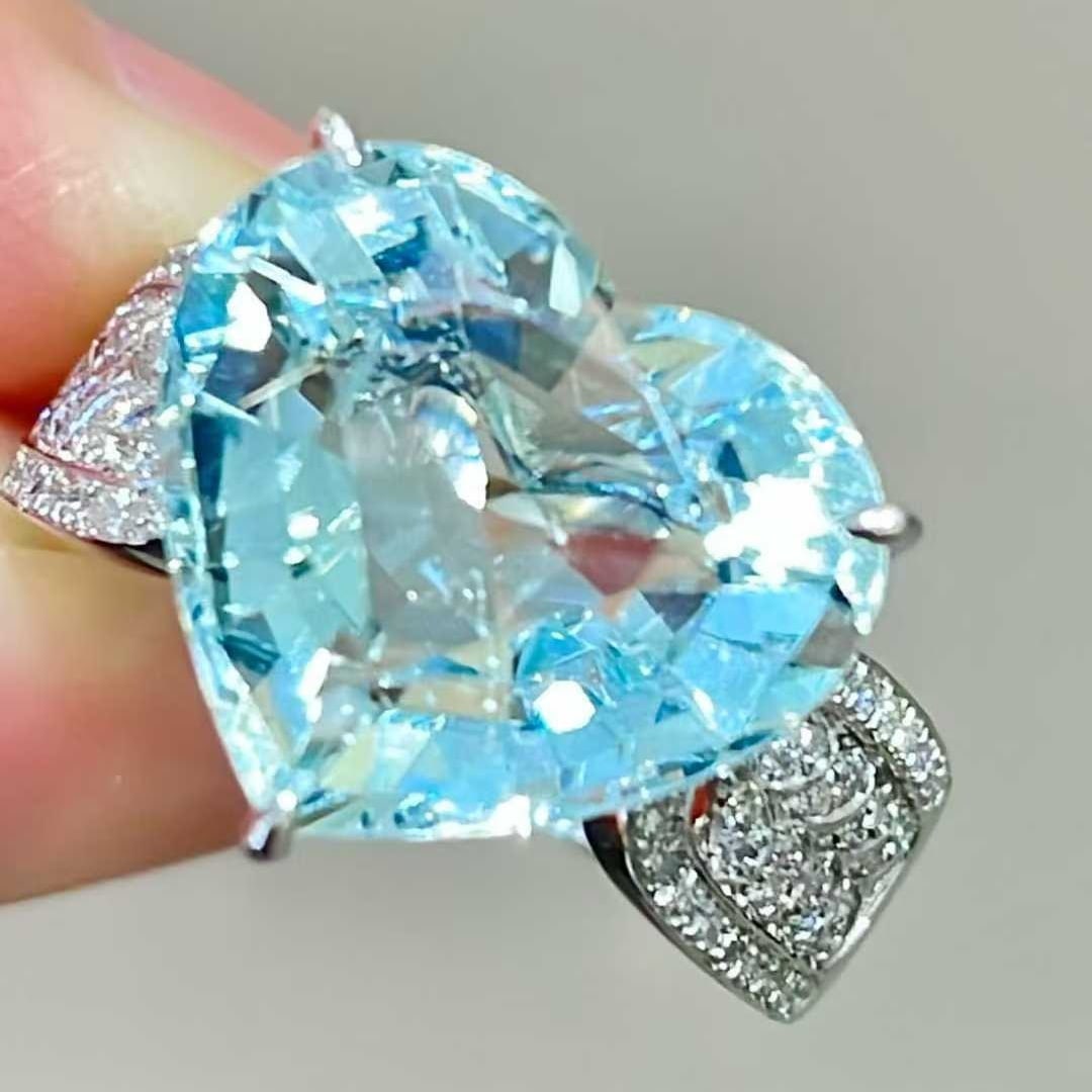 14k Gold 5.28 Ct Natural Aquamarine & Diamond Ring - 3