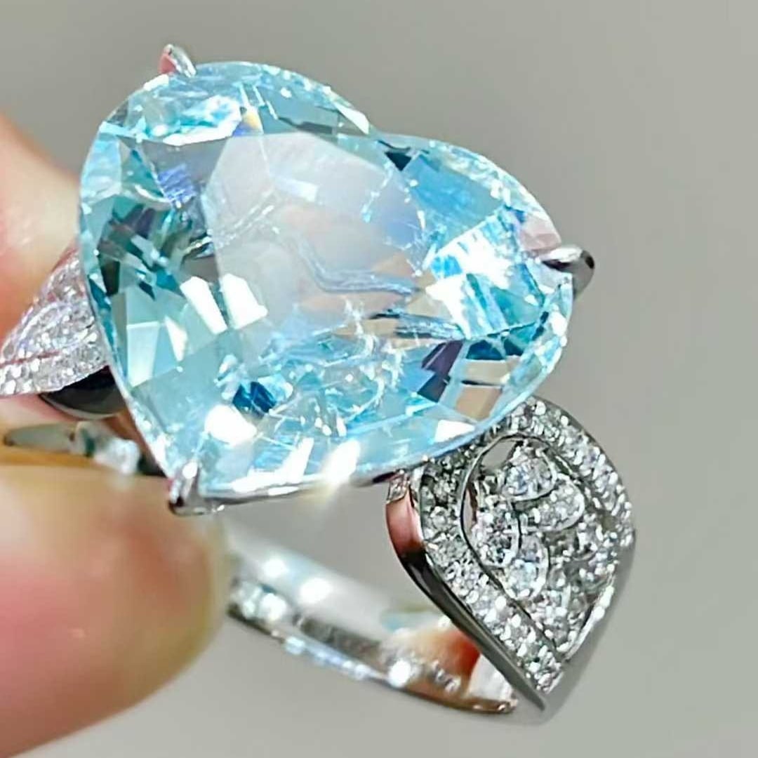 14k Gold 5.28 Ct Natural Aquamarine & Diamond Ring - 5