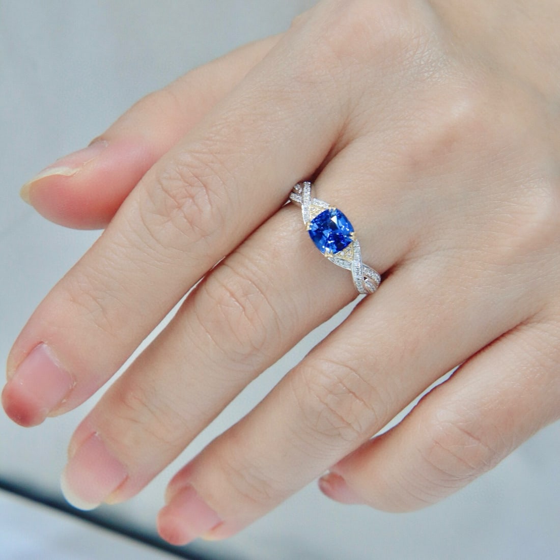 14k Gold 1.73 Ctw Natural Sapphire & Diamond Ring - 6