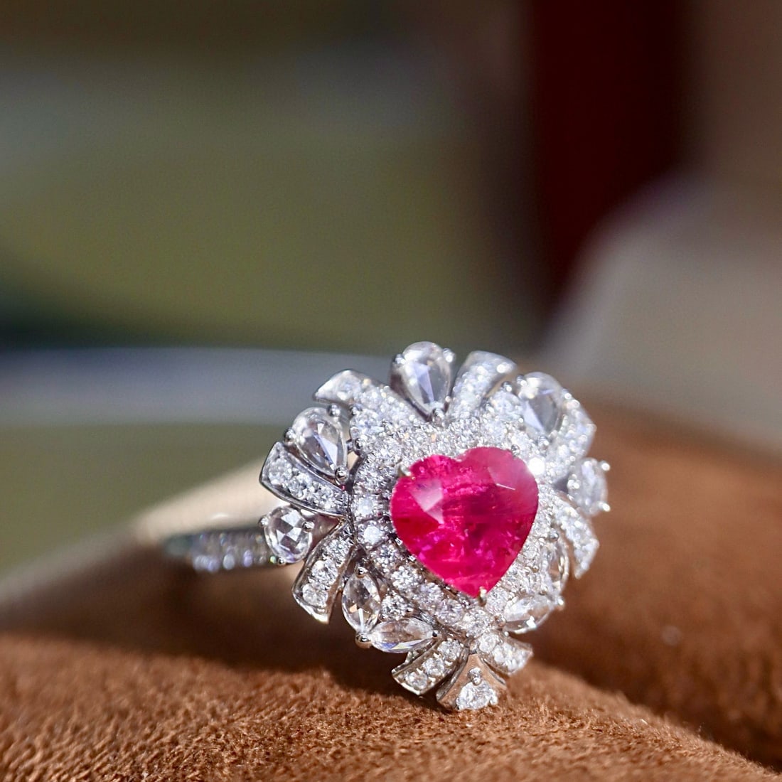 14k Gold 1.26 Ctw Natural Ruby & Diamond Ring - 5