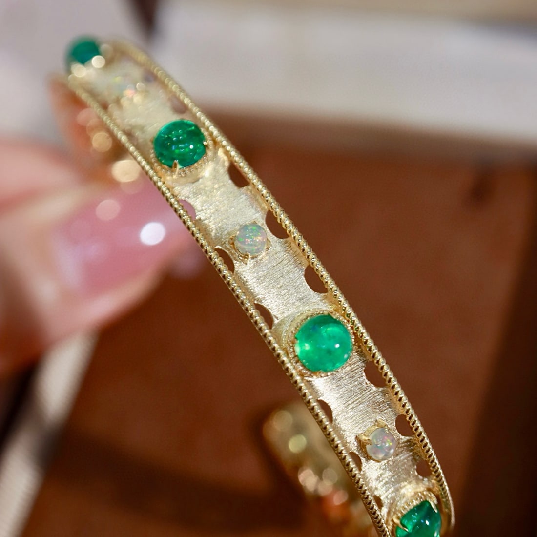 14k Gold 3.01 Ct Natural Emerald & Opal Bangle - 6