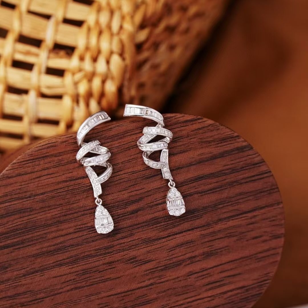 14k Gold 0.6 Ct Natural H Diamond Earrings - 4