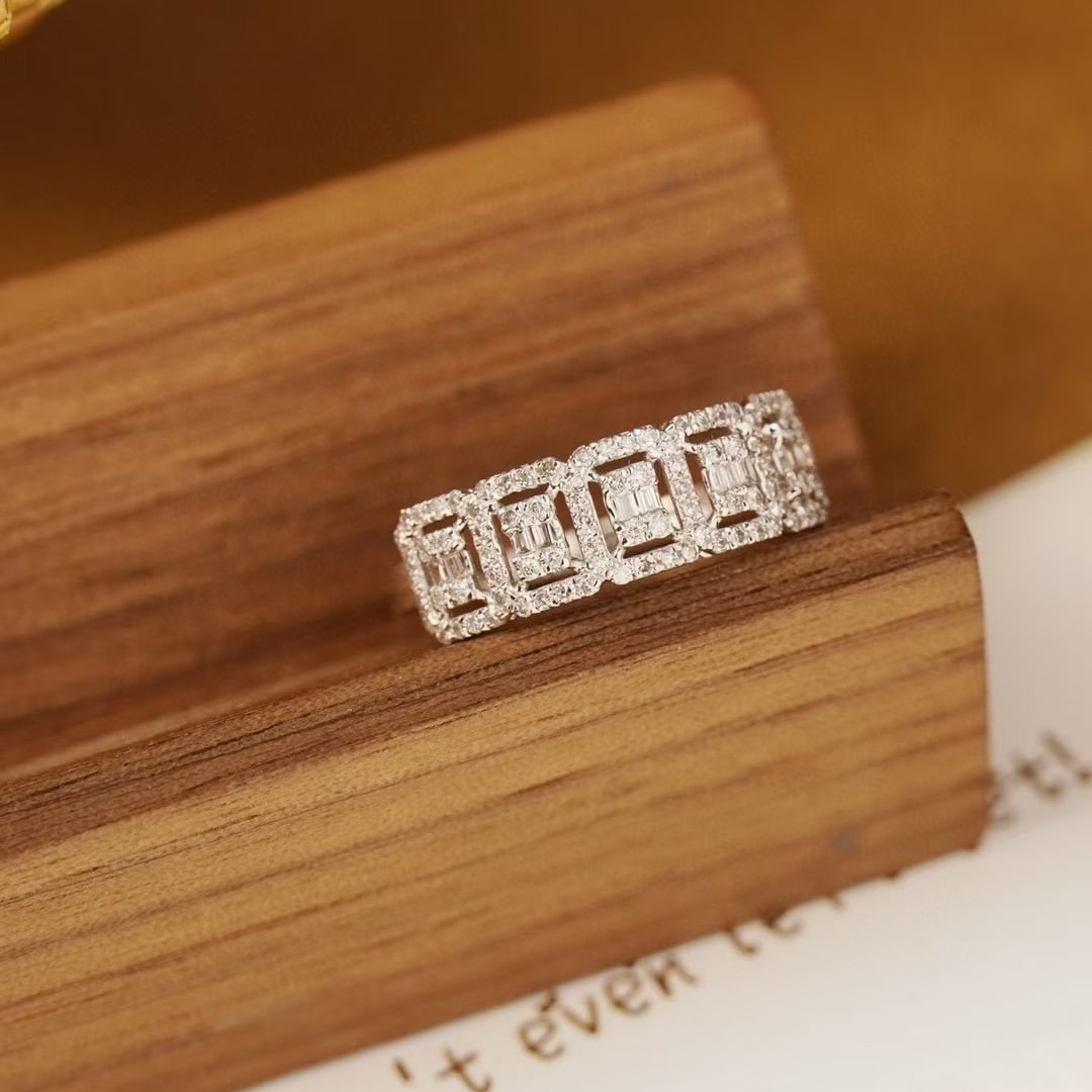 14k Gold 0.32 Ct Natural H Diamond Ring - 4