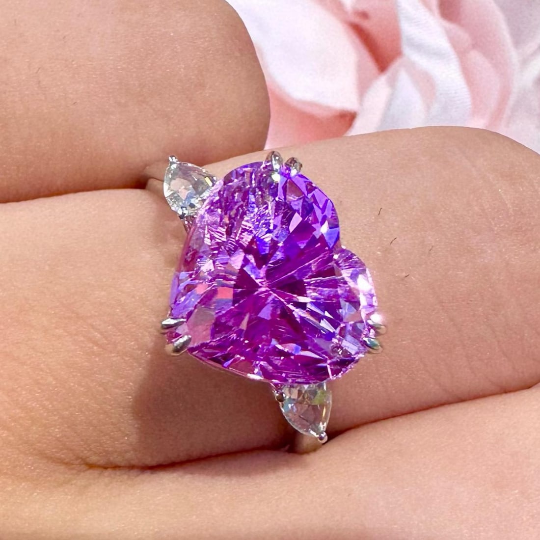 14k Gold 6.08 Ct Natural Kunzite & Diamond Ring - 2