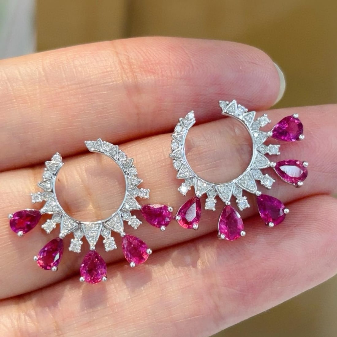 14k Gold 3 Ct Natural Tourmaline & Diamond Earrings: Ref:231143159 // gold content:14k gold // main gemstone:tourmaline // shape:pear // carat weight:3ct // color:red // treatment:natural // // adjacent gemstone 2 : diamond // shape:round // clarity