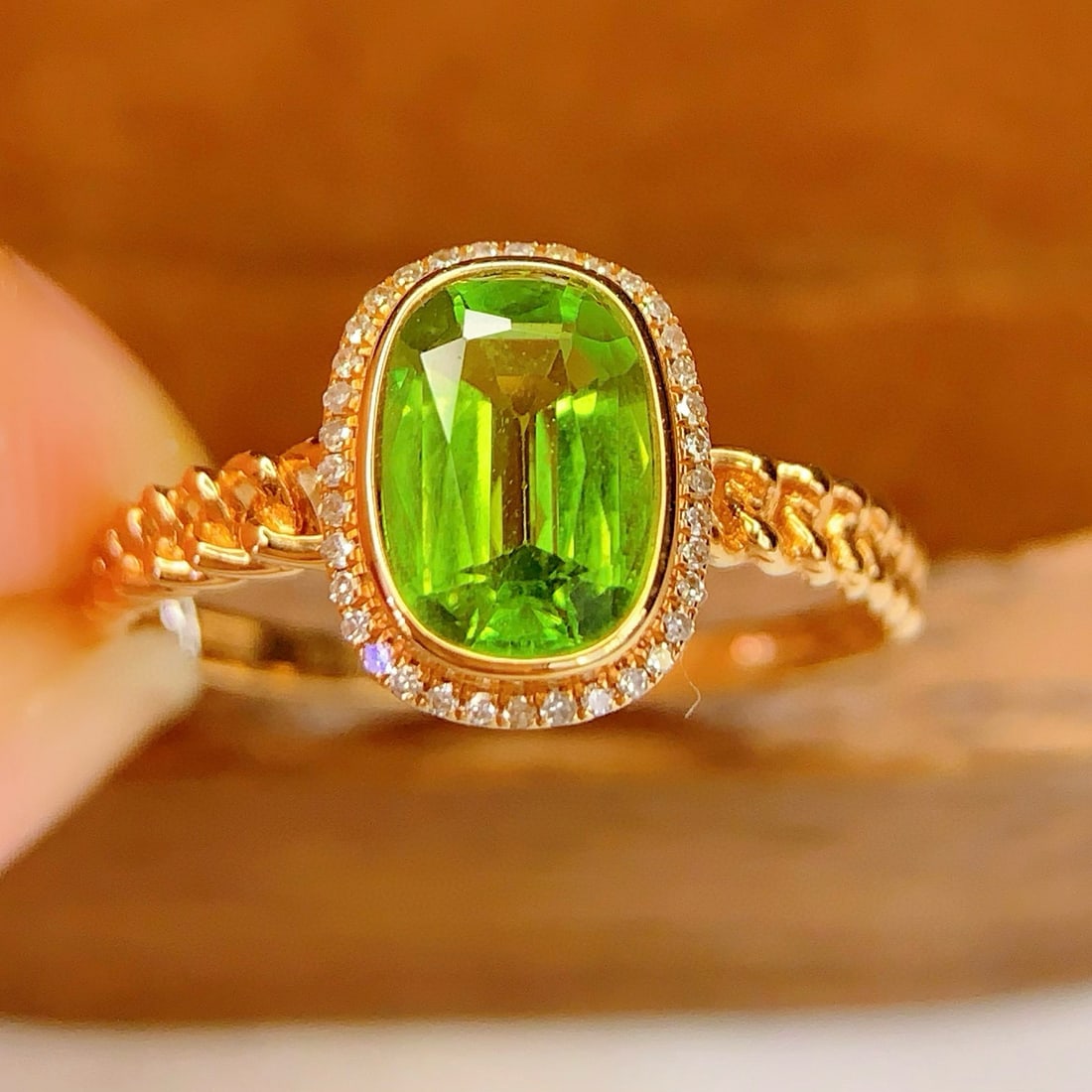 14k Gold 1.2 Ct Natural Tourmaline & Diamond Ring: Ref:231143167 // gold content:14k gold // ring size:7. 25us // // main gemstone:tourmaline // shape:oval // carat weight:1. 2ct // color:green // treatment:natural // // adjacent gemstone 2 :