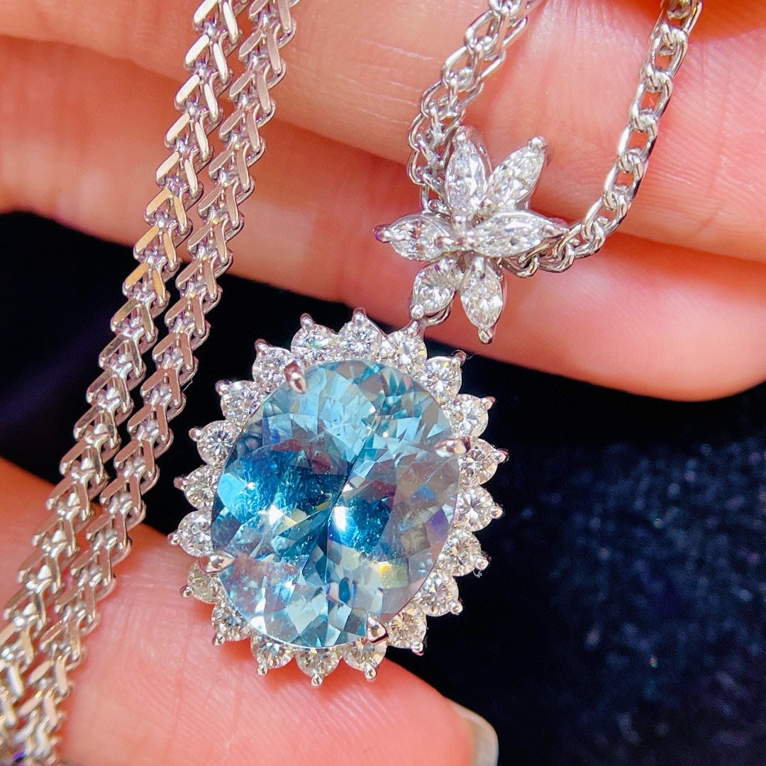 14k Gold 7.26 Ctw Natural Aquamarine & Diamond Necklace - 5