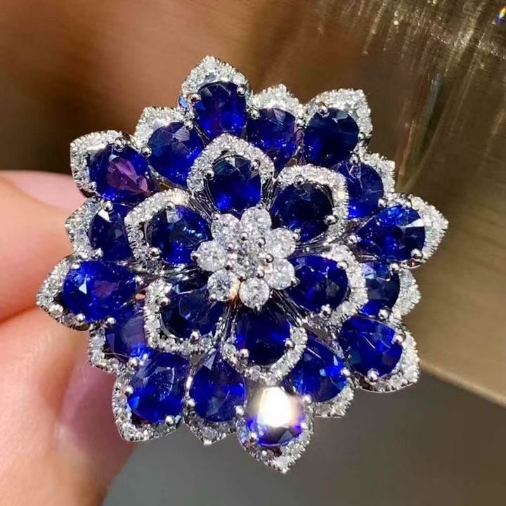 14k Gold 5.2 Ct Natural Sapphire & Diamond Ring - 2