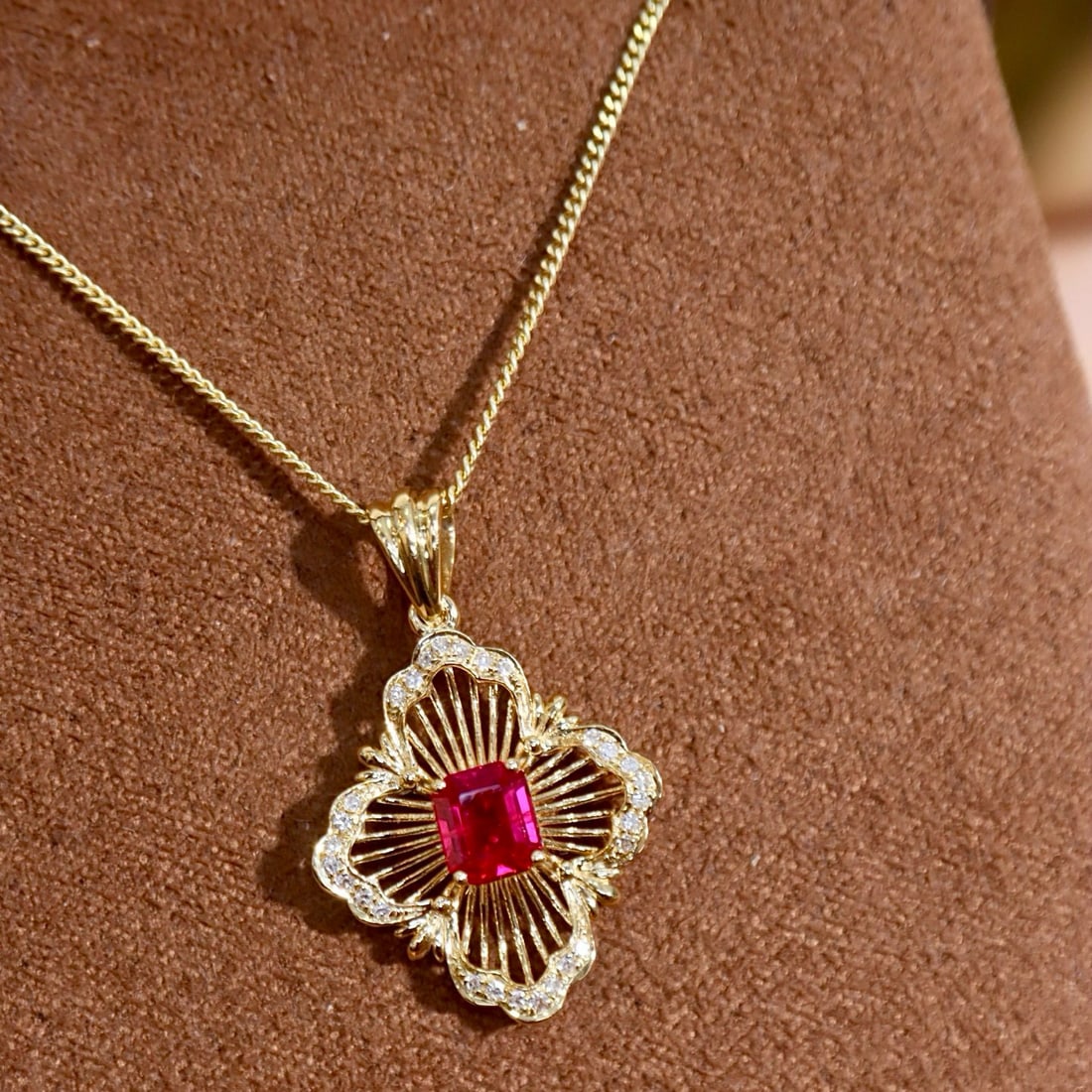 14k Gold 0.56 Ctw Natural Ruby & Diamond Pendant( Without Chain ) - 4