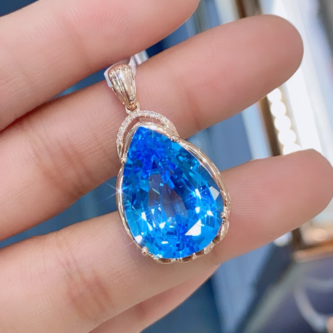 14k Gold 15.03 Ctw Natural Topaz & Diamond Pendant( Without Chain ) - 4