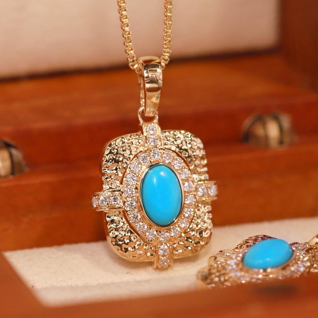 14k Gold 0.58 Ctw Natural Blue Turquoise & Diamond Pendant( Without Chain ) - 4