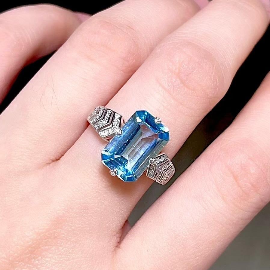 14k Gold 4.1 Ct Natural Aquamarine & Diamond Ring: Ref:231143216 // gold content:14k gold // ring size:7. 25us // // main gemstone:aquamarine // shape:octagonal // carat weight:4. 1ct // color:santa maria color // treatment:natural // // adjacent gems