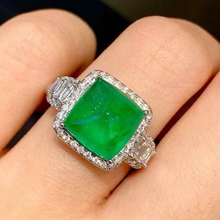 14k Gold 4.3 Ct Natural Emerald & Diamond Ring - 2