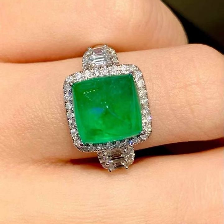 14k Gold 4.3 Ct Natural Emerald & Diamond Ring - 6