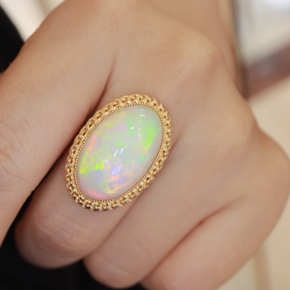 14k Gold 14.03 Ct Natural Opal Ring - 3