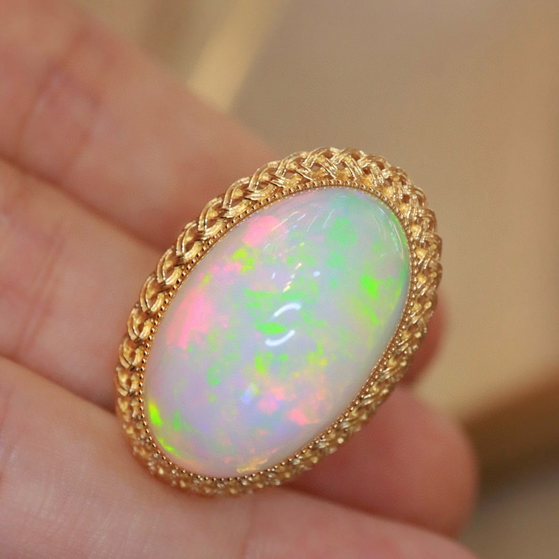 14k Gold 14.03 Ct Natural Opal Ring - 9