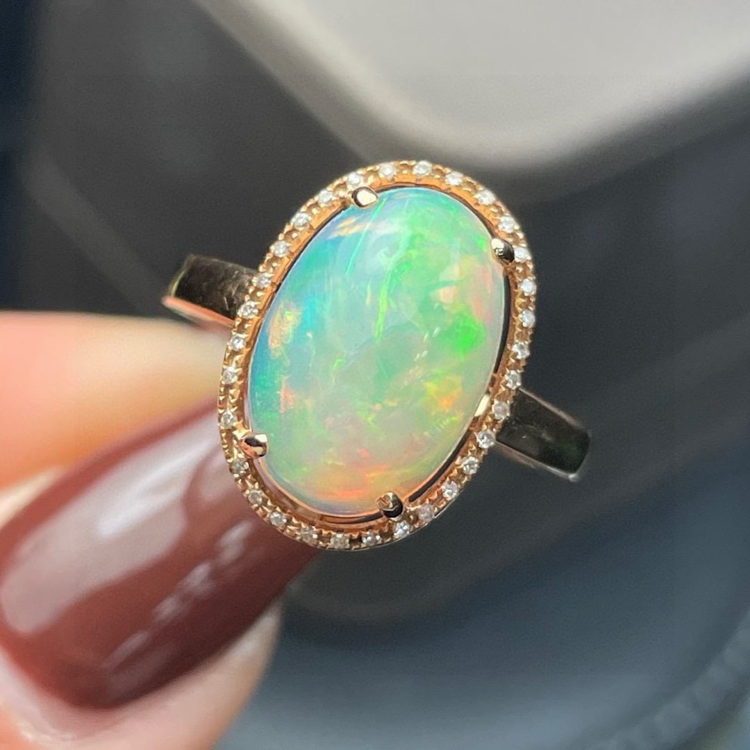 14k Gold 4.07 Ct Natural Opal & Diamond Ring - 4