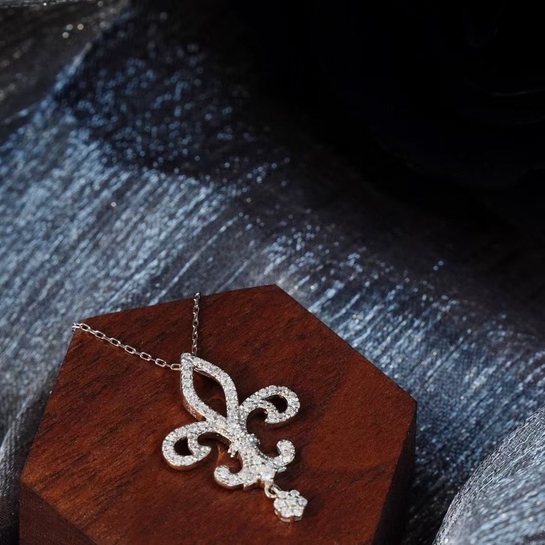 14k Gold 0.43 Ct Natural H Diamond Necklace - 5