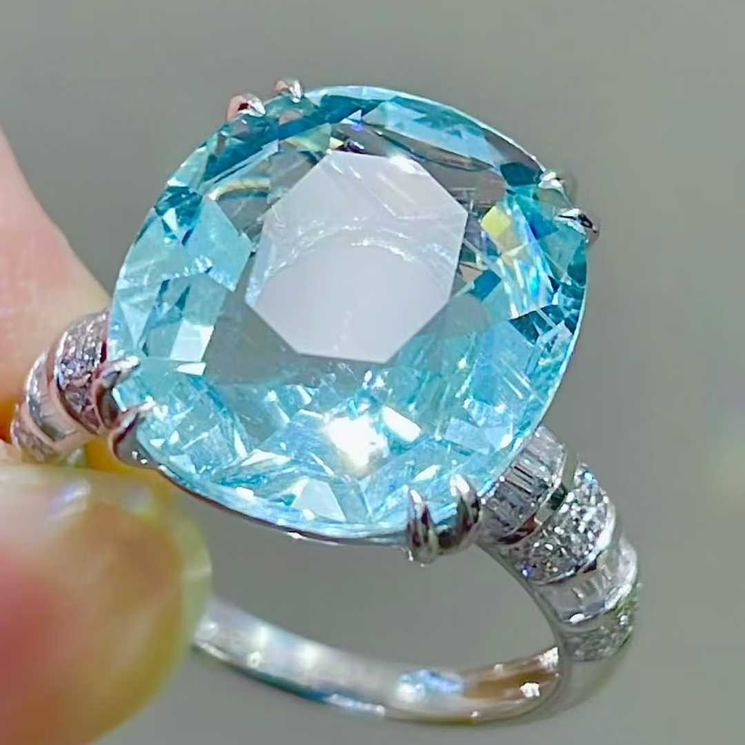 14k Gold 8.92 Ct Natural Aquamarine & Diamond Ring - 4