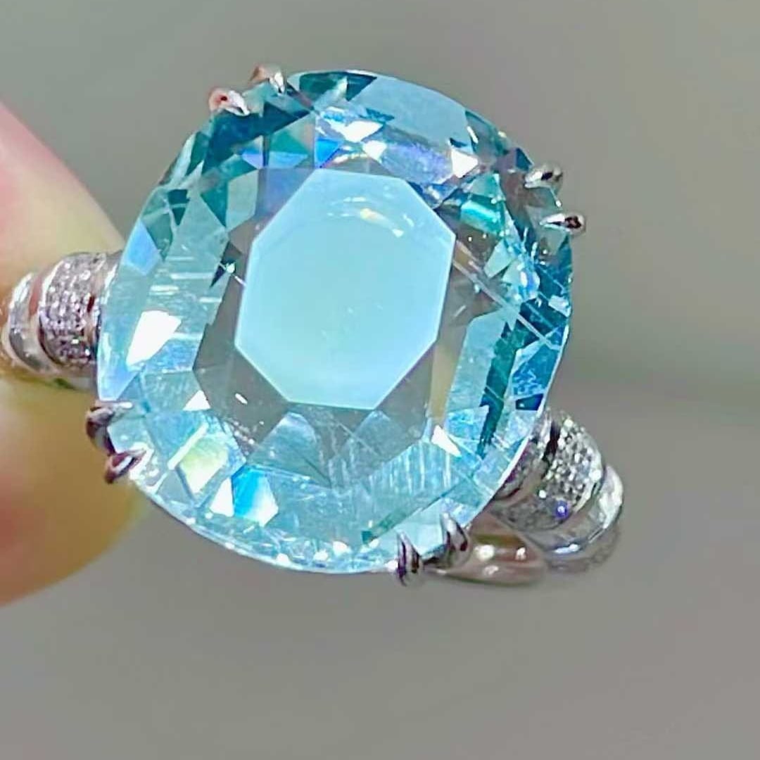 14k Gold 8.92 Ct Natural Aquamarine & Diamond Ring - 5