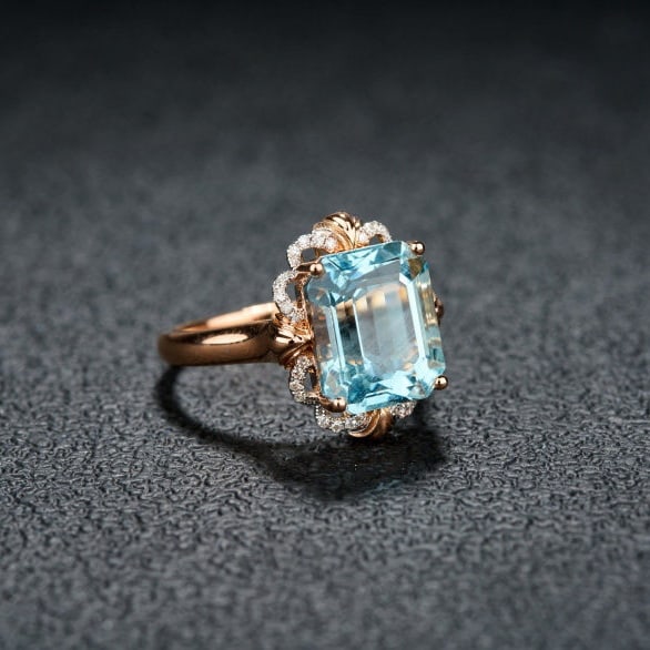 14k Gold 5.24 Ct Natural Aquamarine & Diamond Ring - 2