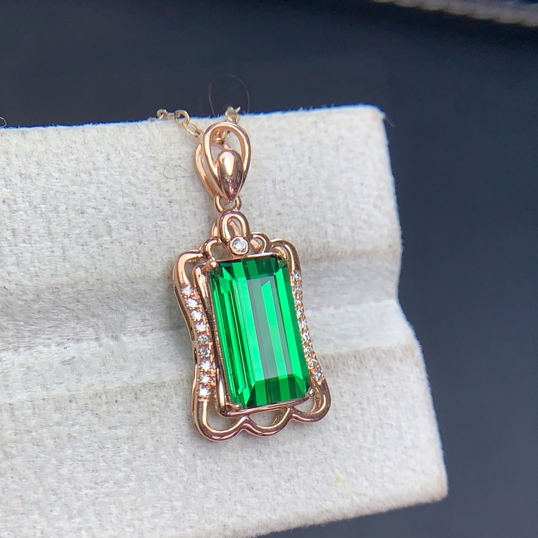 14k Gold 2.9 Ct Natural Tourmaline & Diamond Pendant( Without Chain ) - 4