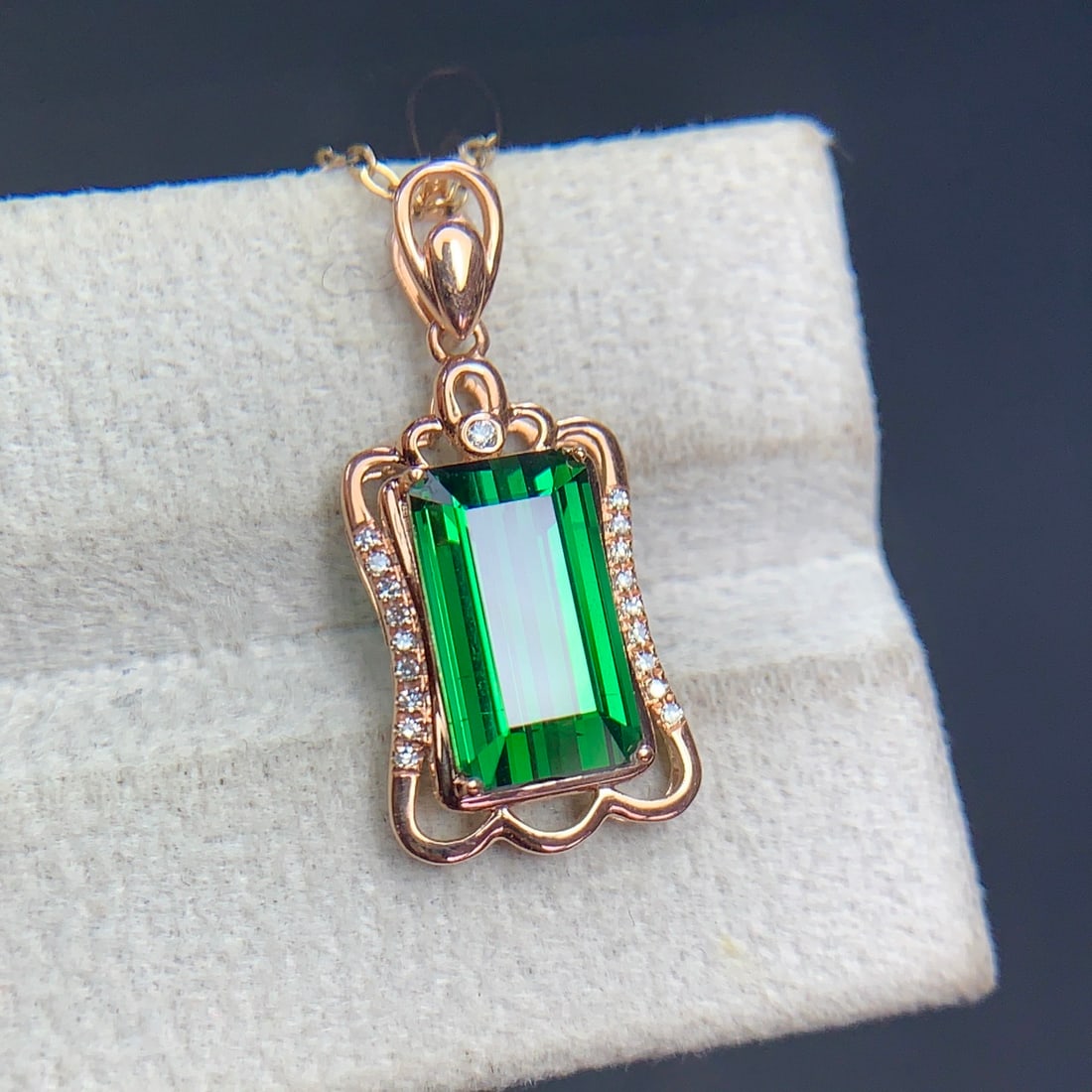 14k Gold 2.9 Ct Natural Tourmaline & Diamond Pendant( Without Chain ) - 7