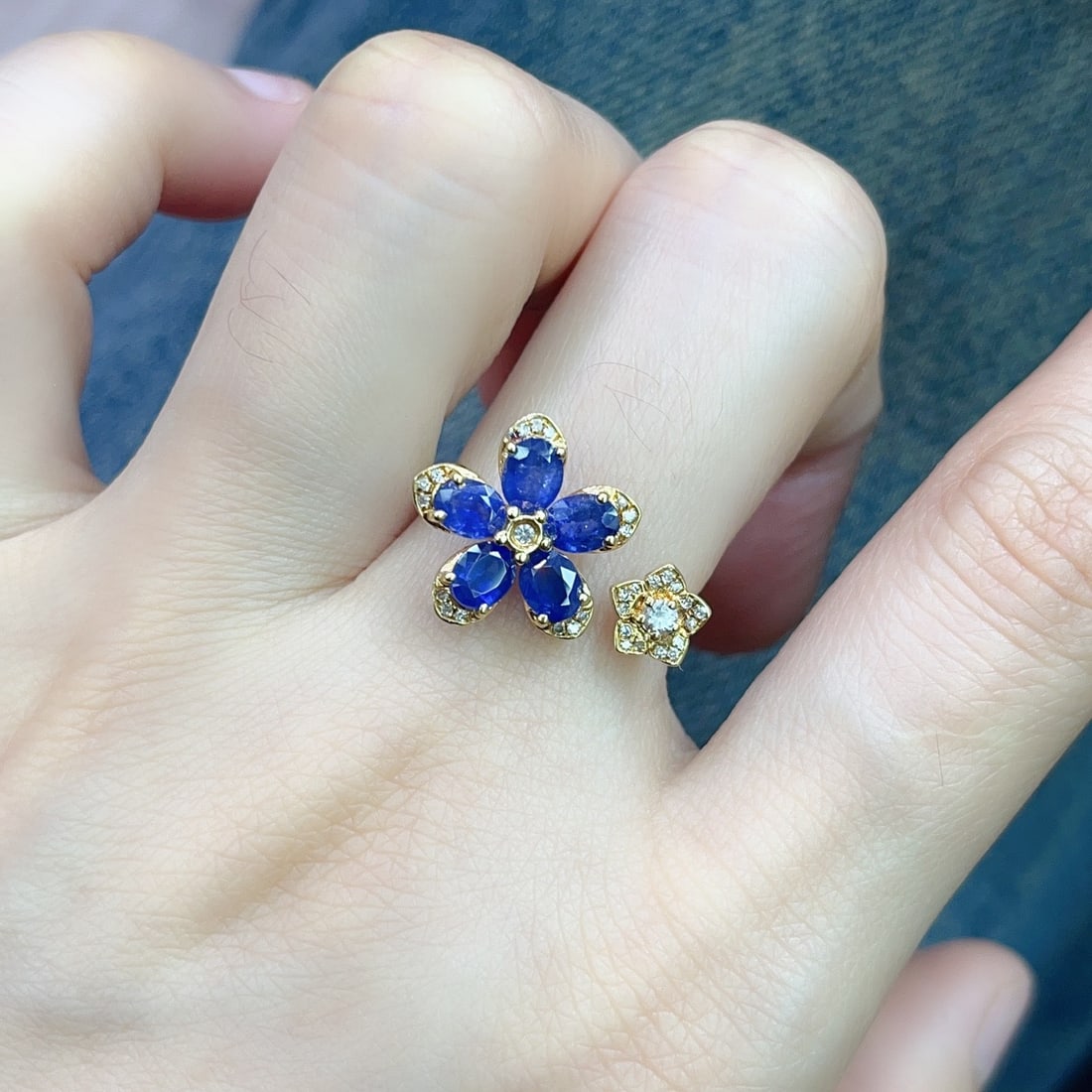 14k Gold 2.00 Ct Natural Sapphire & Diamond & Sapphire Ring - 6