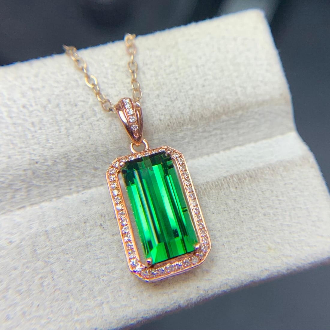 14k Gold 2.6 Ct Natural Tourmaline & Diamond Pendant( Without Chain ) - 4