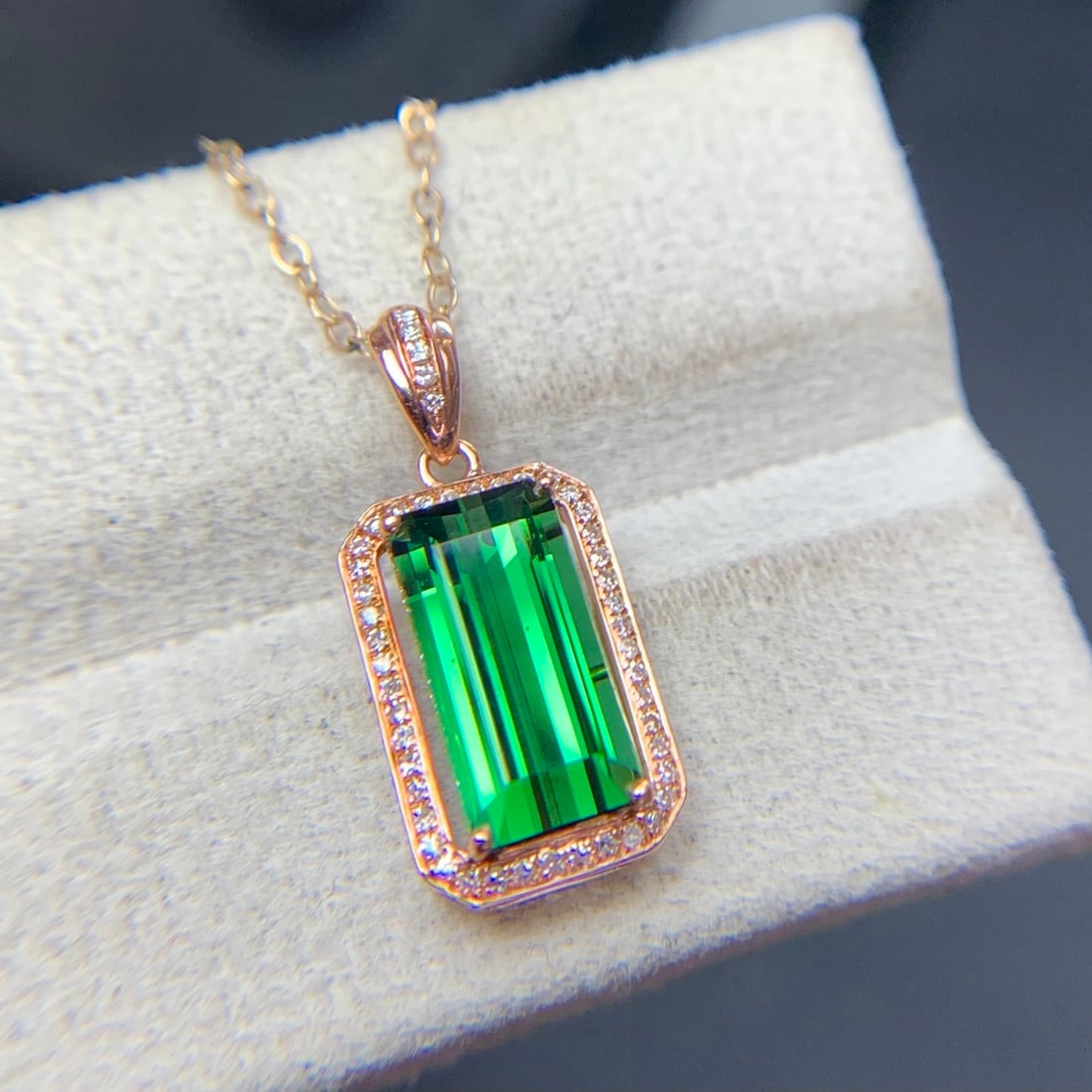 14k Gold 2.6 Ct Natural Tourmaline & Diamond Pendant( Without Chain ) - 5