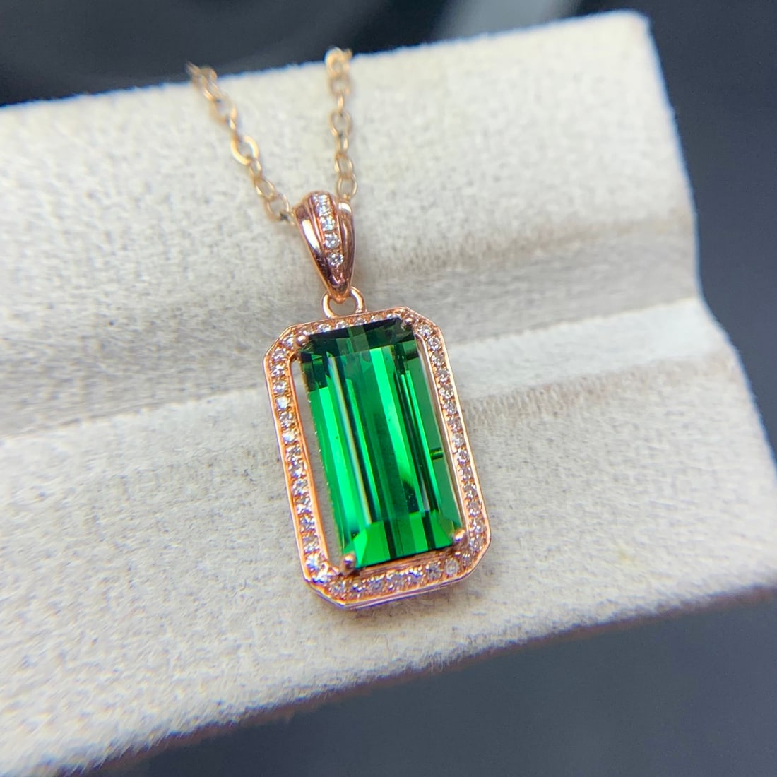 14k Gold 2.6 Ct Natural Tourmaline & Diamond Pendant( Without Chain ) - 6