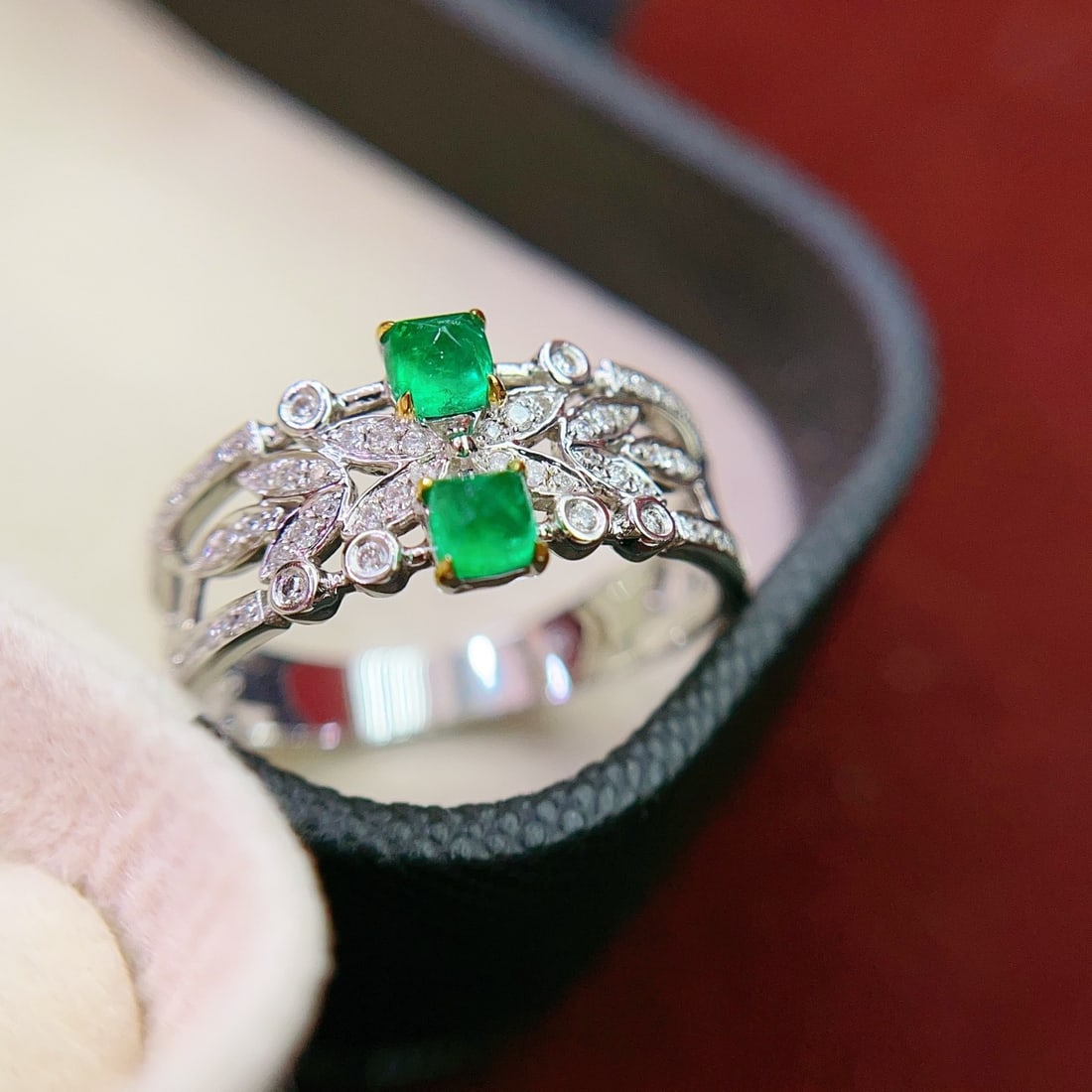 14k Gold 0.65 Ct Natural Emerald & Diamond Ring - 5