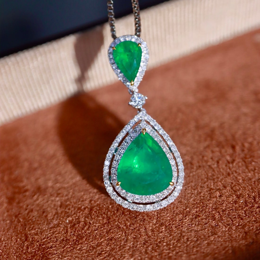 14k Gold 2.74 Ctw Natural Emerald & Diamond Pendant( Without Chain ) - 6