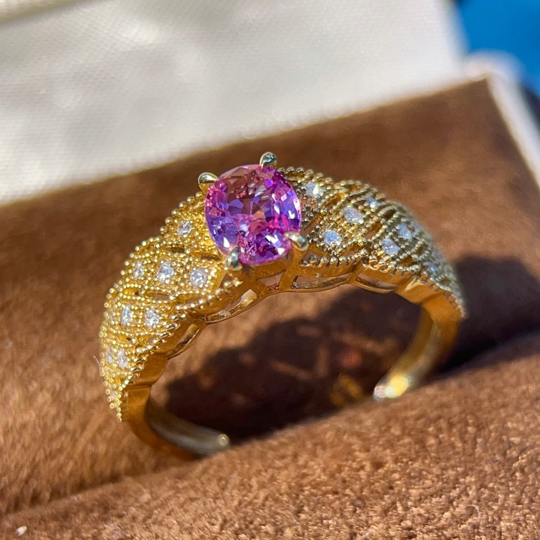 14k Gold 1.08 Ctw Natural Padparadscha Sapphire & Diamond Ring - 2